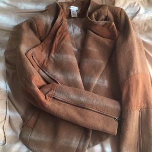 Cropped Wool Jacket